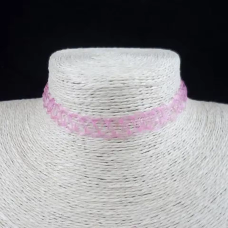 Choker Necklace for Women - Classic Adjustable High-Neck Layering Necklace in 04