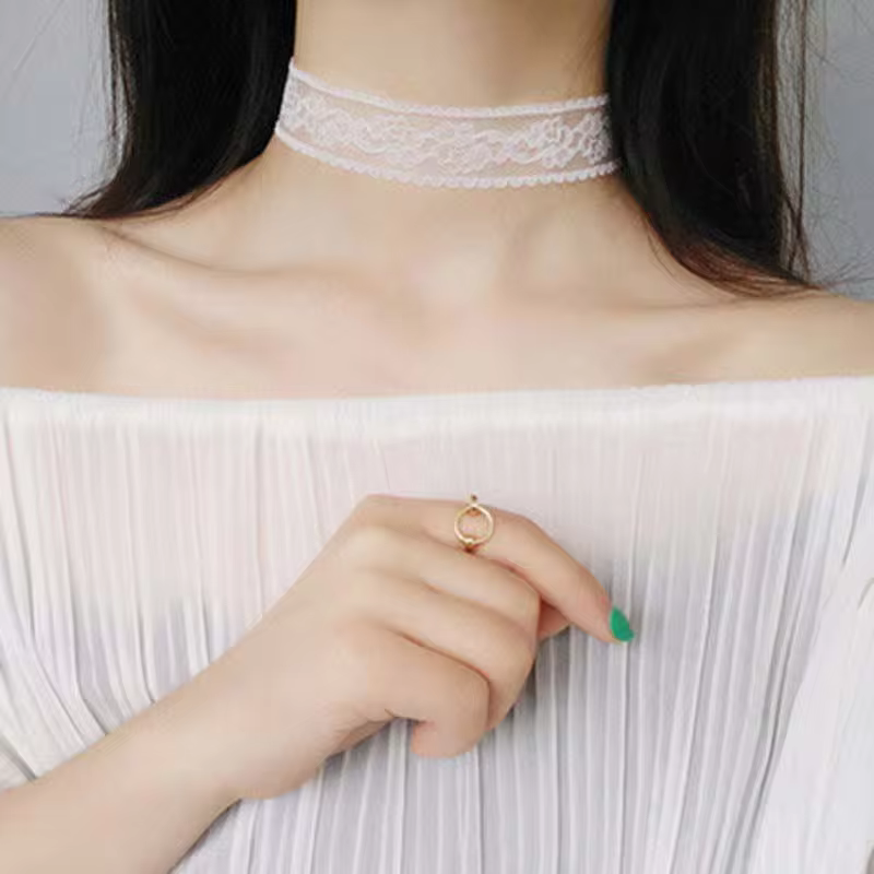 Classic Minimalist Lace Necklace for Women - Delicate Everyday Jewellery in 02, view 3