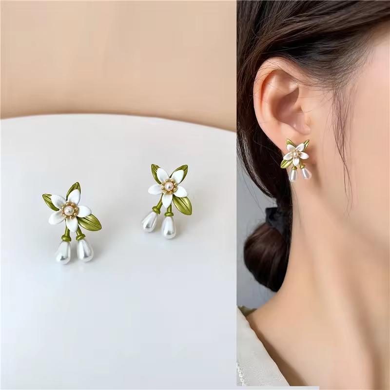 Ear Clips Flower Peach Heart Shaped Earrings , Comfortable and Secure Daily Wear in 17 clip on earrings