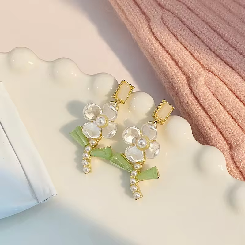 Ear Clips Flower Peach Heart Shaped Earrings , Comfortable and Secure Daily Wear in 04 clip on earrings