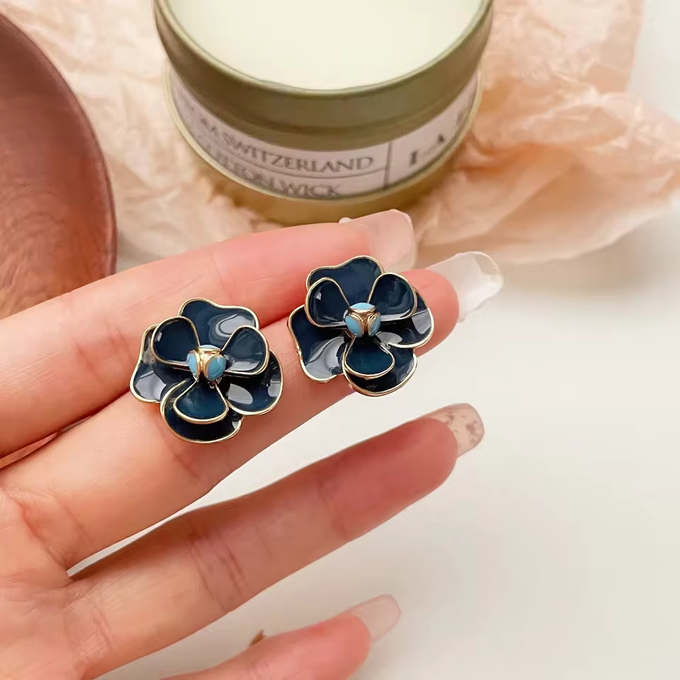 Ear Clips Flower Peach Heart Shaped Earrings , Comfortable and Secure Daily Wear in 08 clip on earrings