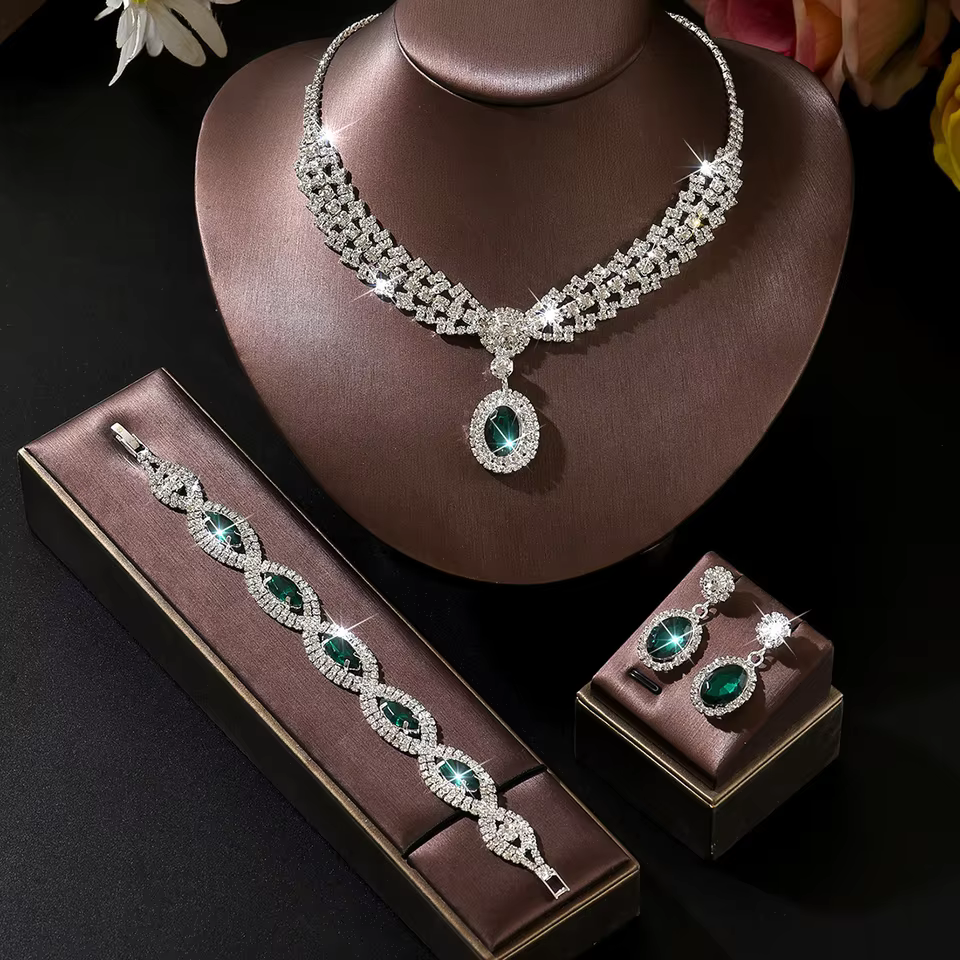 Pandora Necklace in Sterling Silver - Classic Chain and Pendant Jewellery For women in 84831406-Green, view 3